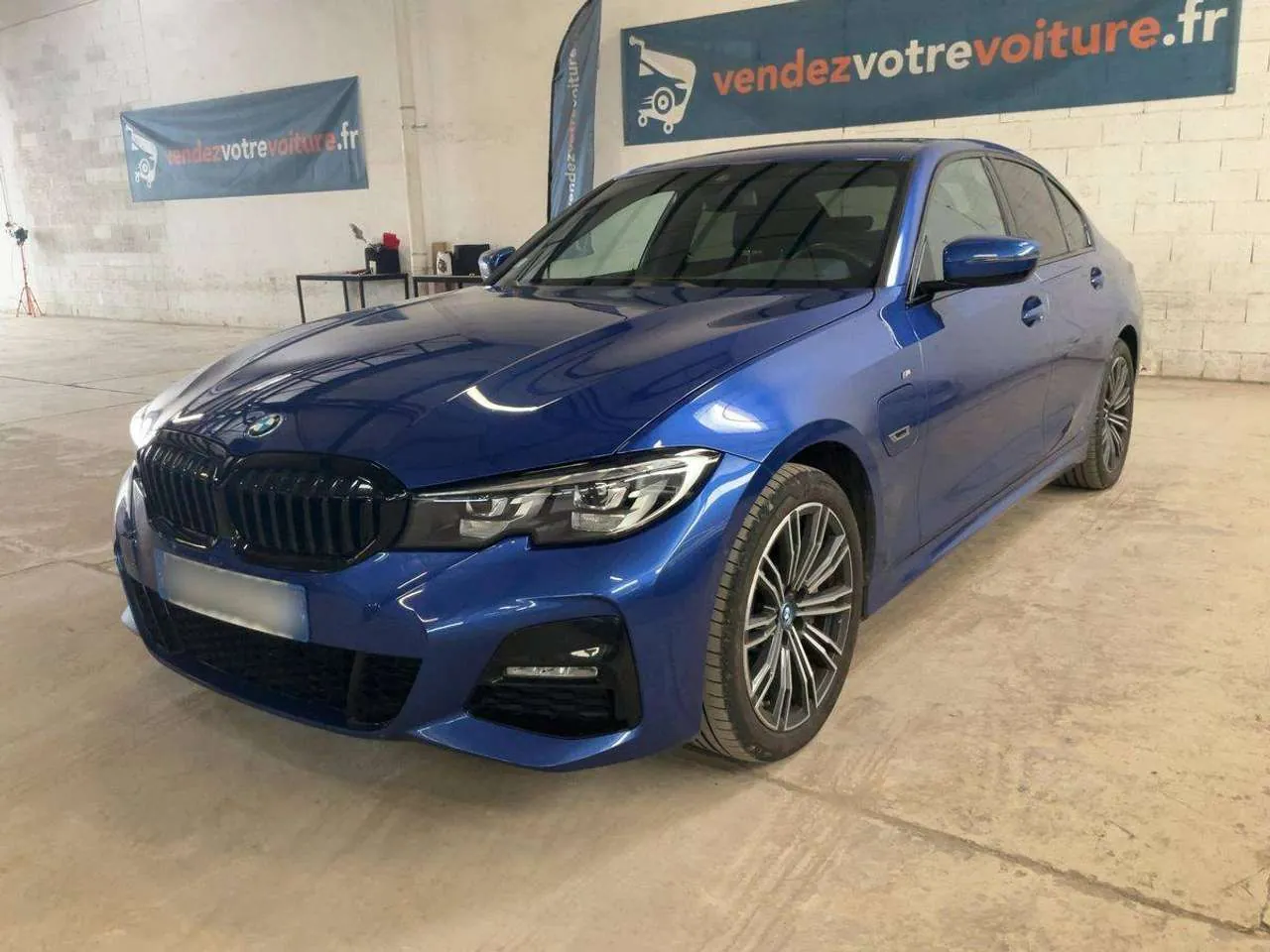 BMW 330I