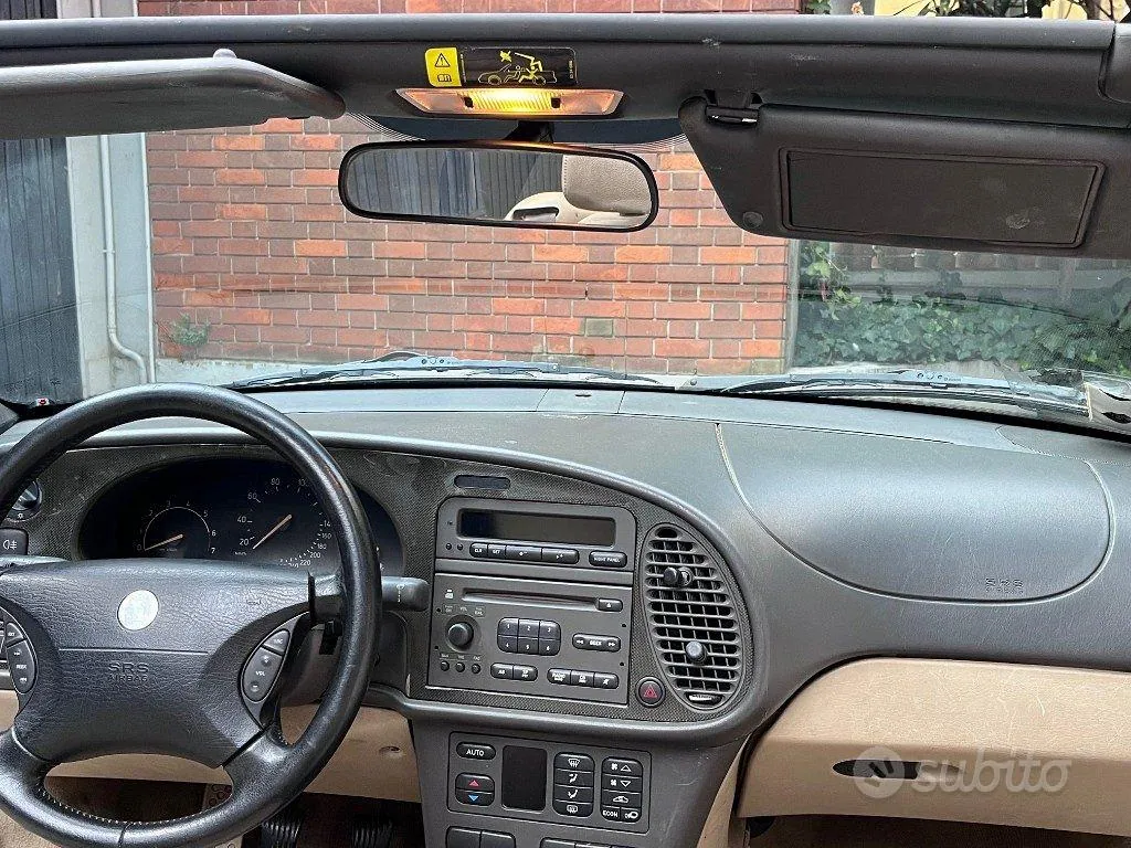 Saab 9-3 2002 photo 2