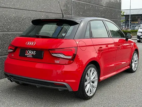 Audi A1 2016 photo 3