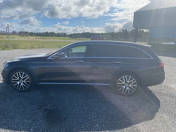 Mercedes-Benz E220 D 2021 photo 2