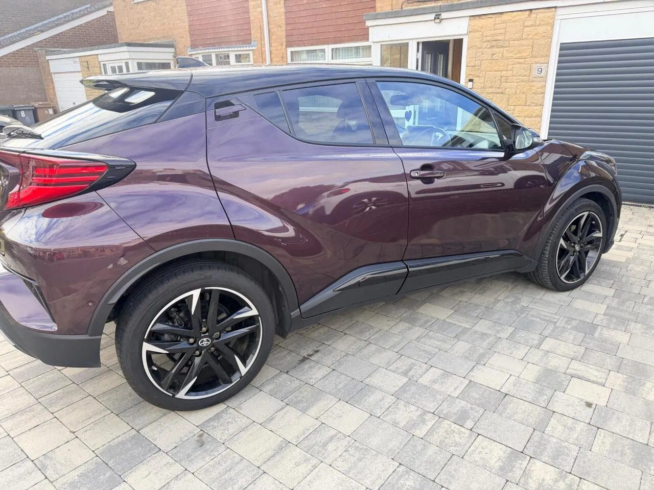 Toyota C-Hr 2023 photo 2