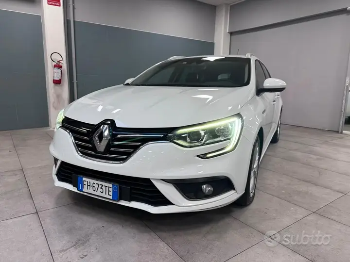 Renault Megane 2017 photo 3