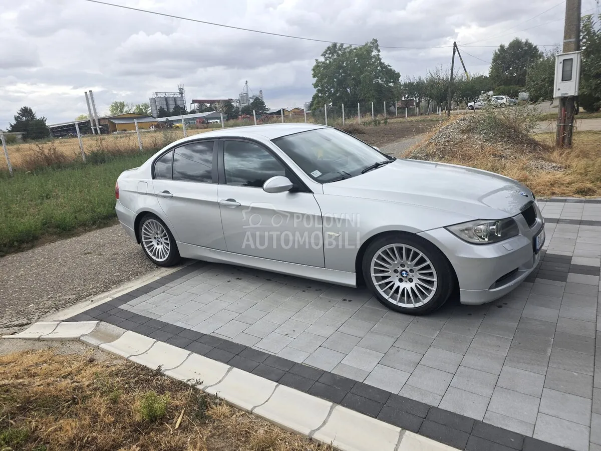 BMW 320D 2005 photo 2
