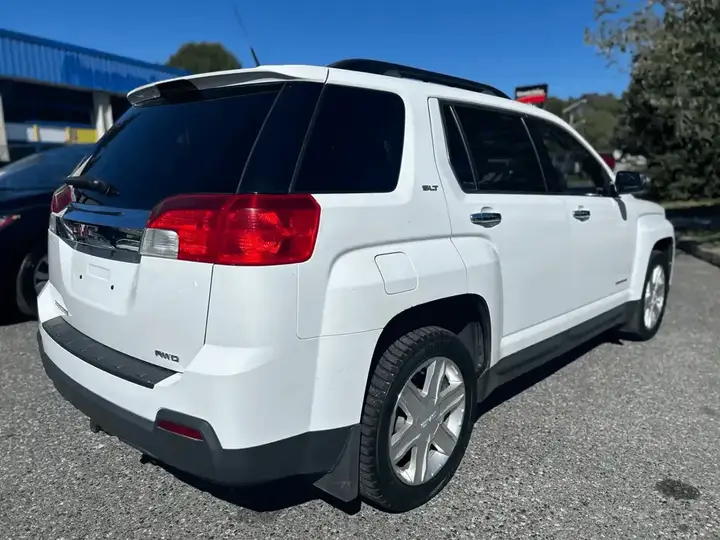 GMC Terrain 2011 photo 4