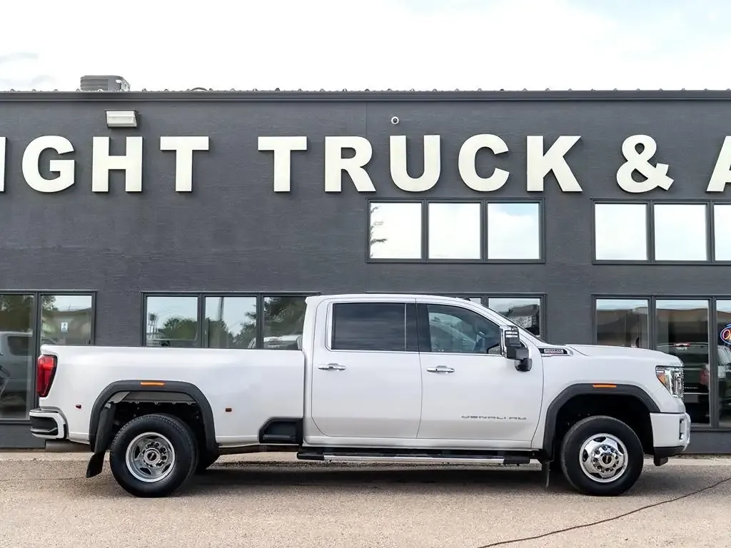 GMC Sierra 3500 2023 photo 3