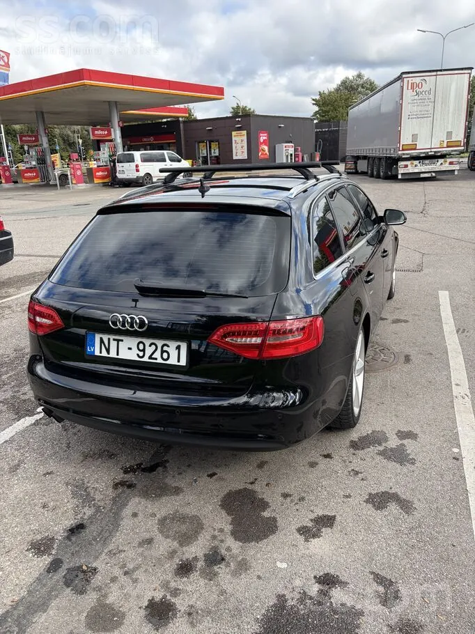 Audi A4 2013 photo 4