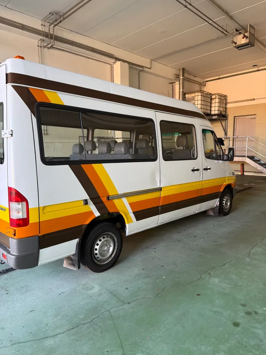 Mercedes-Benz Sprinter 2004 photo 3