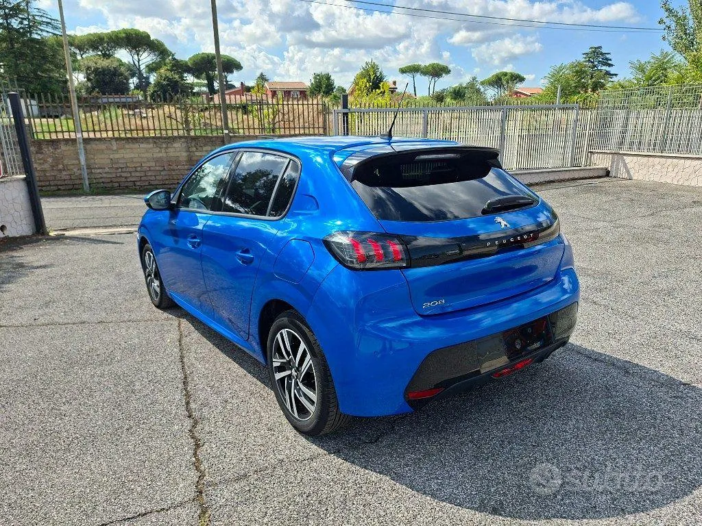 Peugeot 208 2020 photo 3