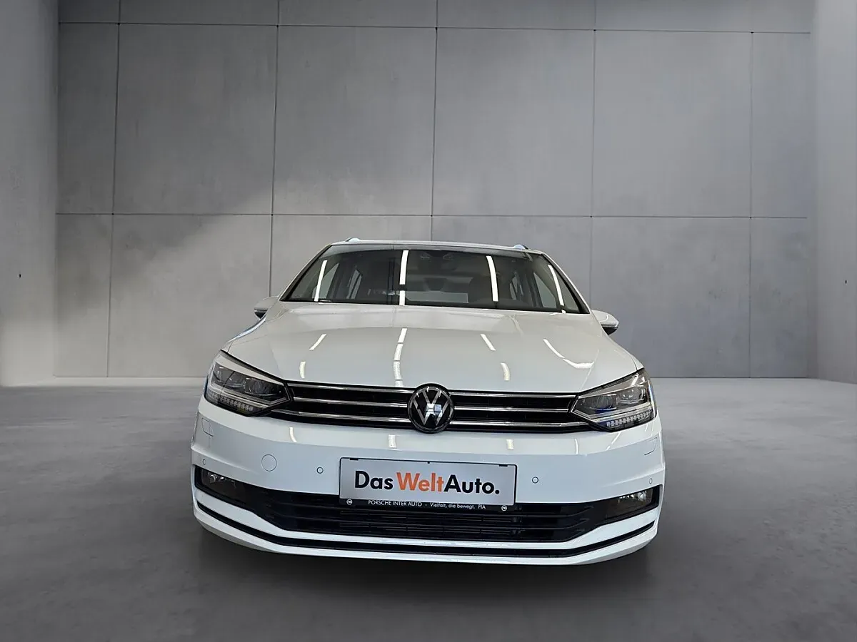 Volkswagen Touran 2026 photo 2