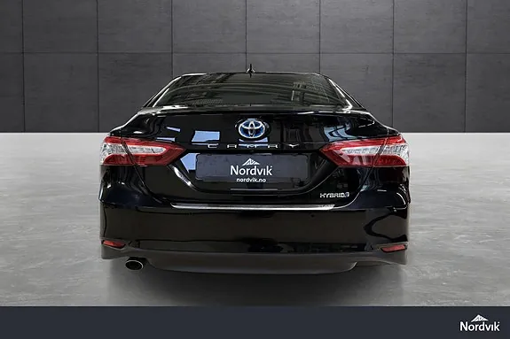 Toyota Camry 2019 photo 5