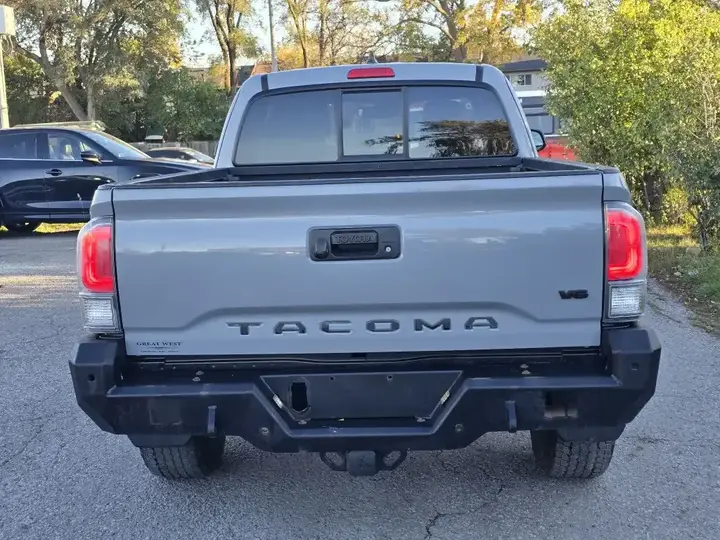 Toyota Tacoma 2021 photo 5