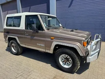 Toyota Land Cruiser 1992 photo 3
