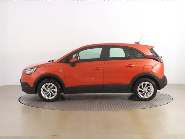 Opel Crossland 2020 photo 2