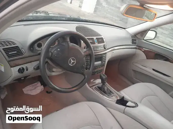 Mercedes-Benz E-Class 2004 photo 4