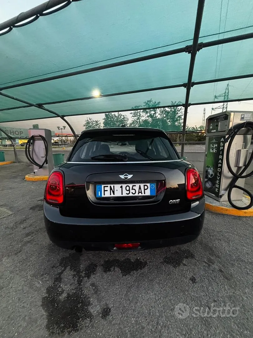 Mini One 2018 photo 3