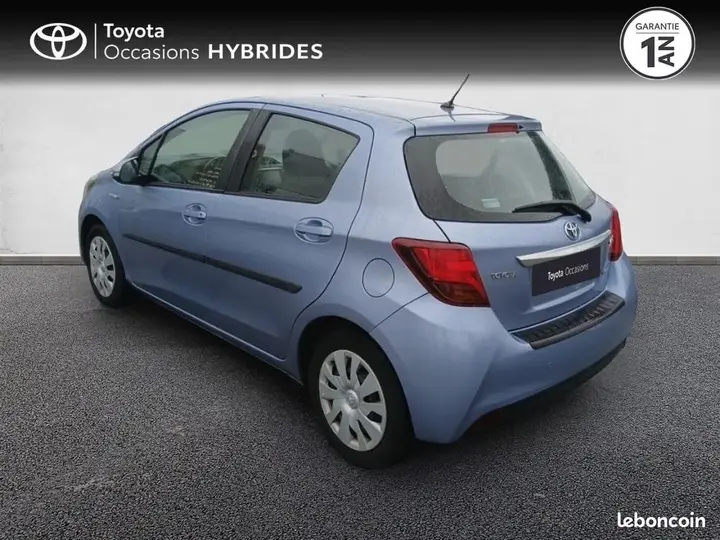 Toyota Yaris 2016 photo 2
