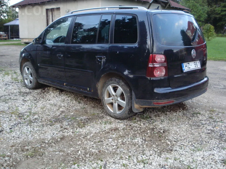 Volkswagen Touran 2006 photo 3