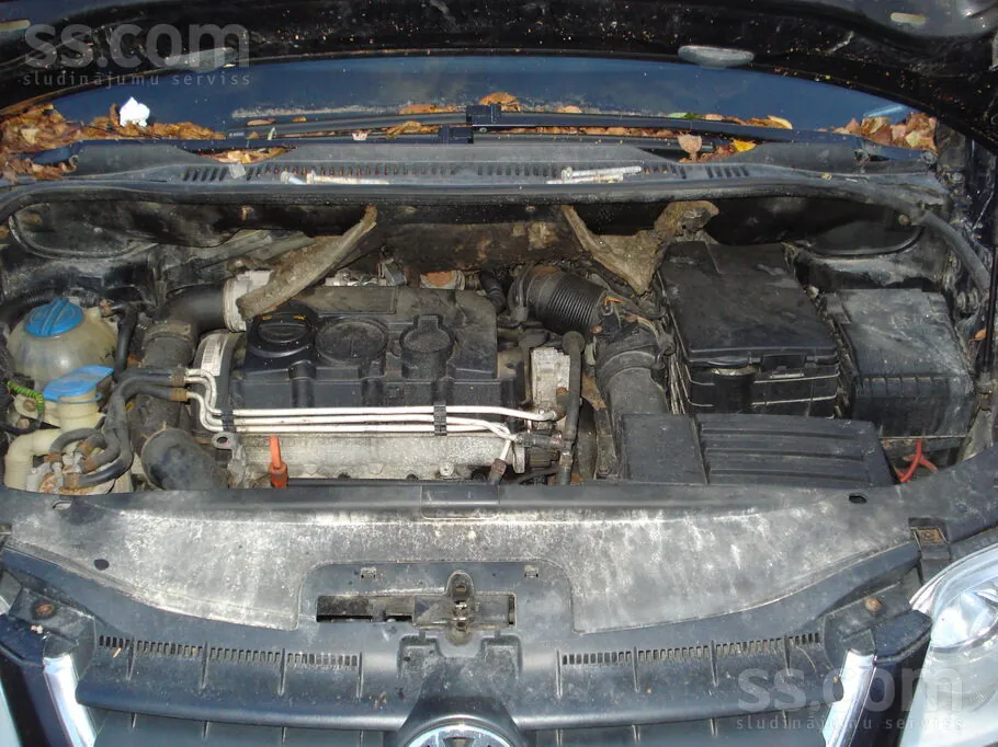 Volkswagen Touran 2006 photo 5