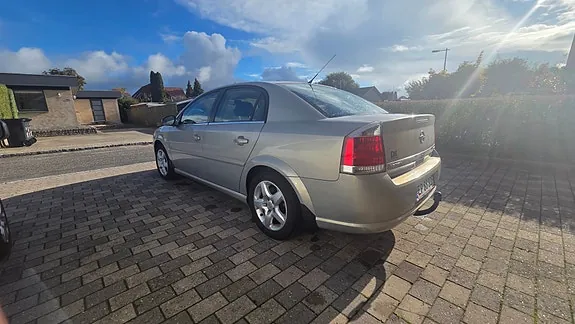 Opel Vectra 2008 photo 2
