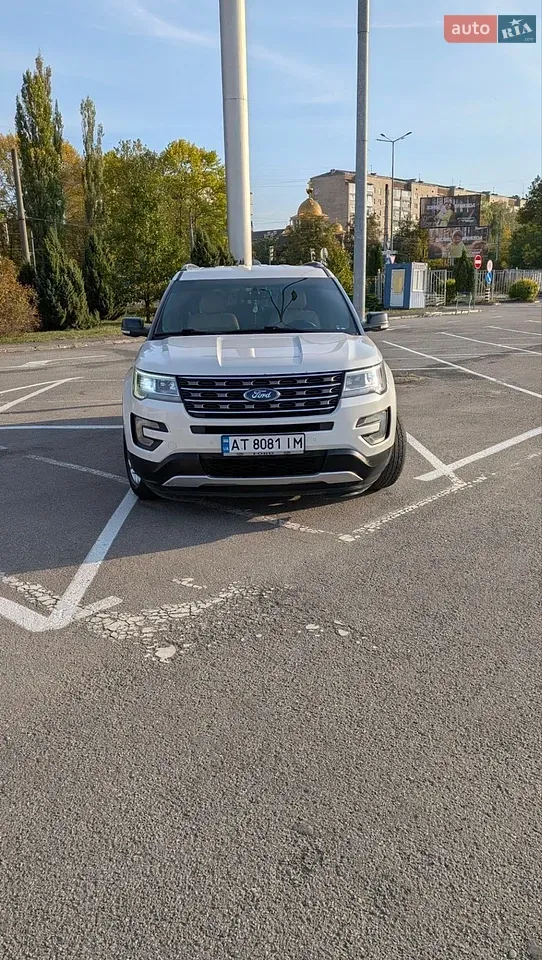Ford Explorer 2016 photo 2