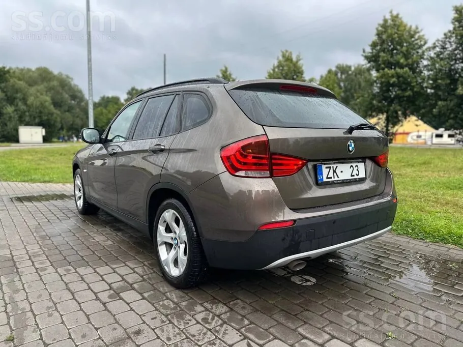 BMW X1 2011 photo 3