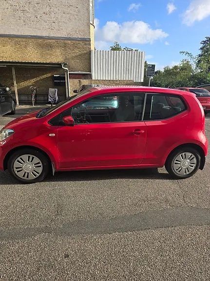 Volkswagen Up 2013 photo 2