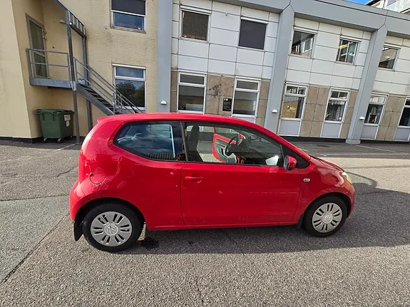 Volkswagen Up 2013 photo 3