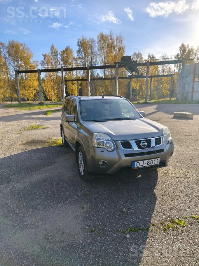 Nissan X-Trail 2012 photo 2