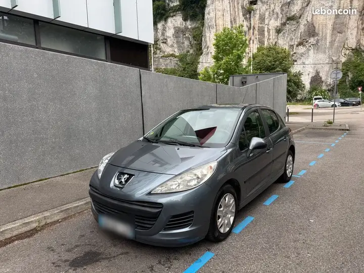 Peugeot 207