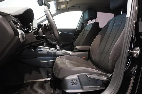 Audi A4 2018 photo 5