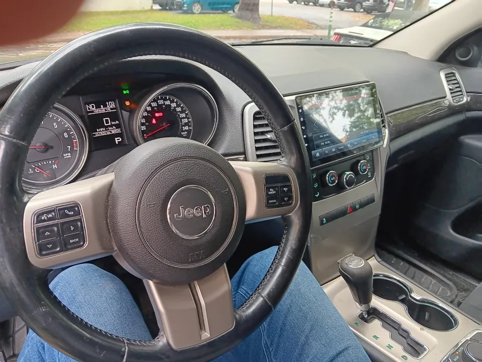 Jeep Grand Cherokee 2011 photo 5