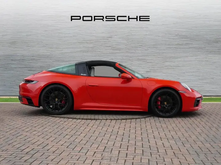 Porsche 911 2021 photo 5