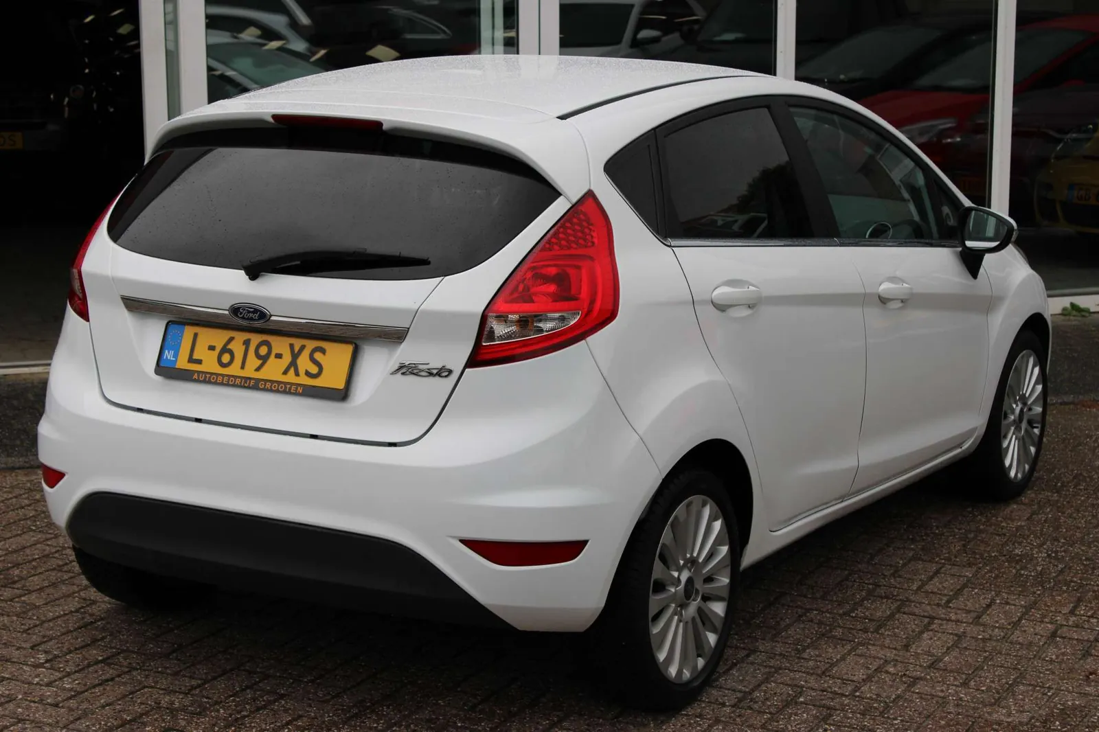 Ford Fiesta 2010 photo 3
