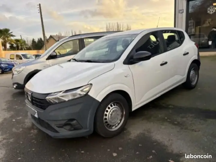 Dacia Sandero 2021 photo 2