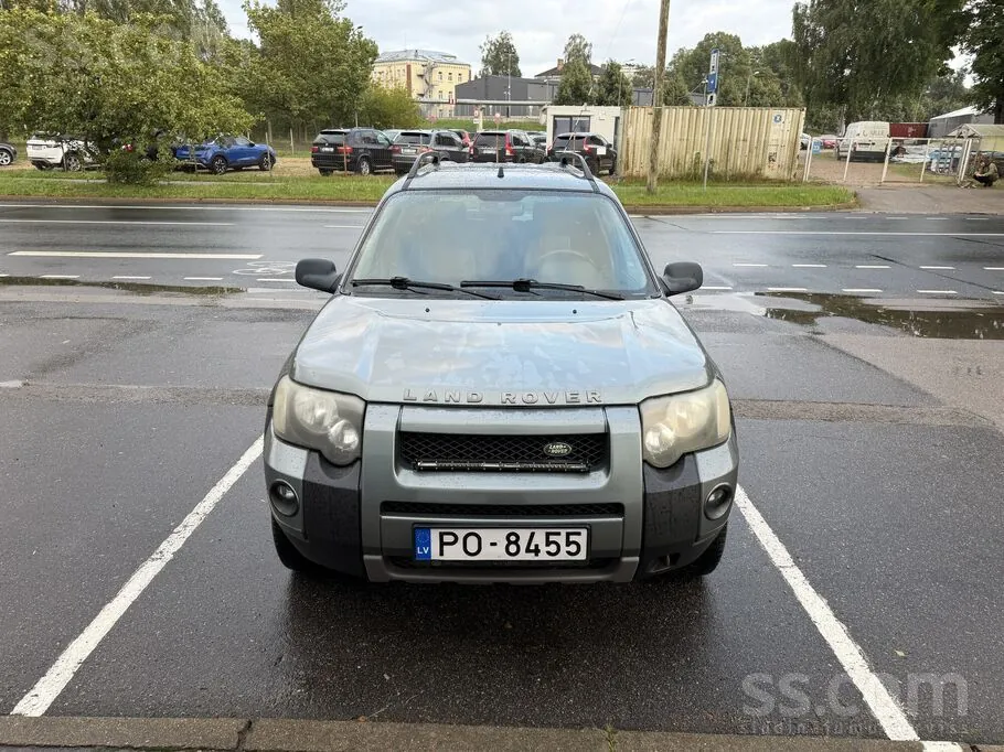 Land Rover Freelander 2004 photo 2