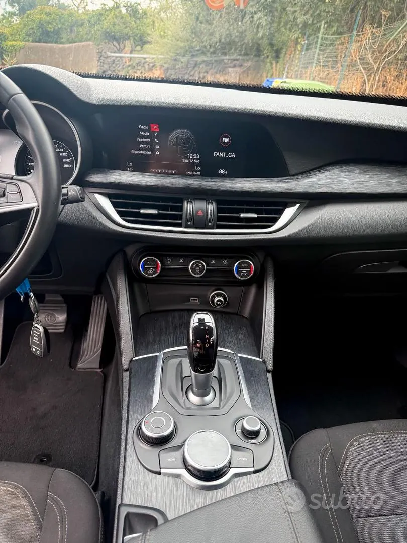 Alfa Romeo Stelvio 2019 photo 5