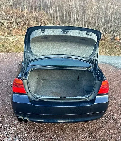 BMW 325I 2005 photo 4