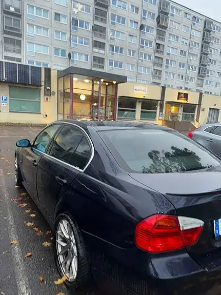 BMW 325I 2005 photo 2