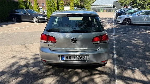 Volkswagen Golf 2010 photo 5