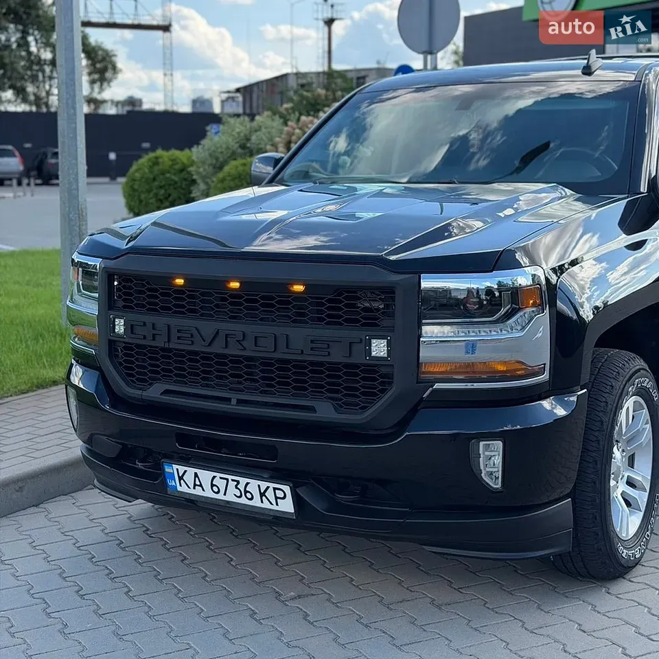 Chevrolet Silverado 2018 photo 3
