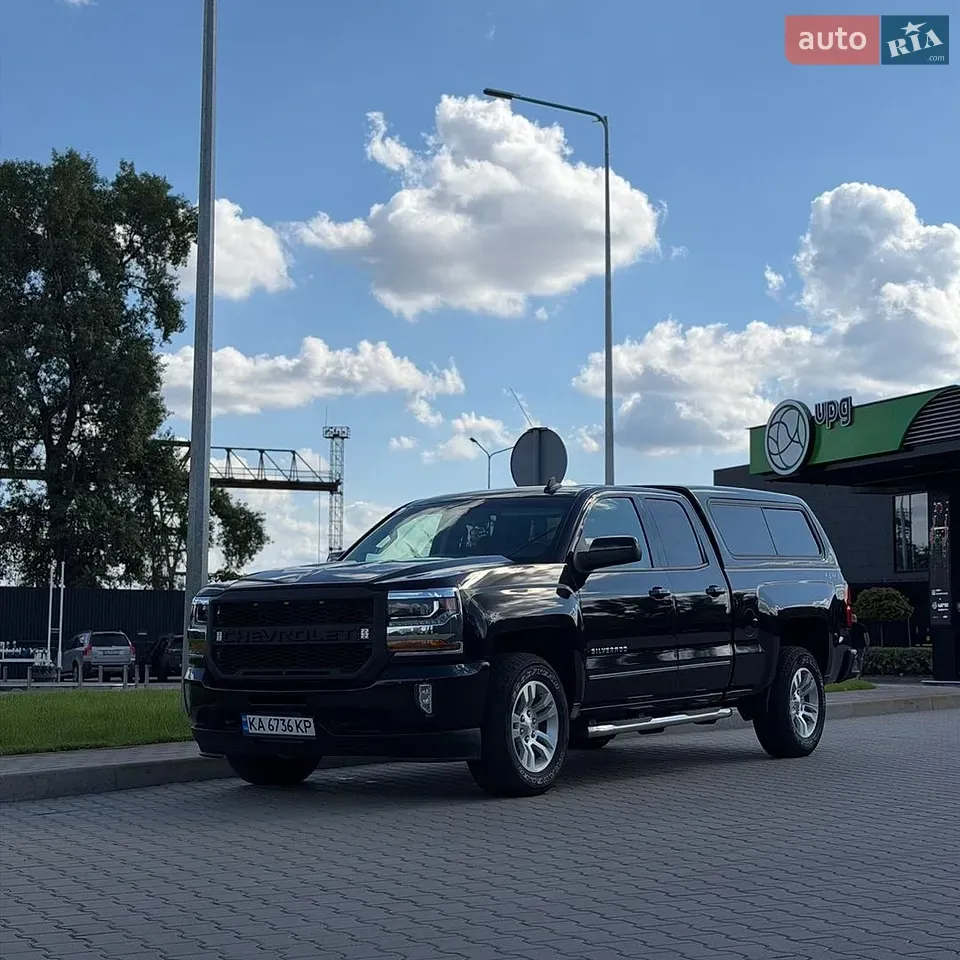 Chevrolet Silverado 2018 photo 2