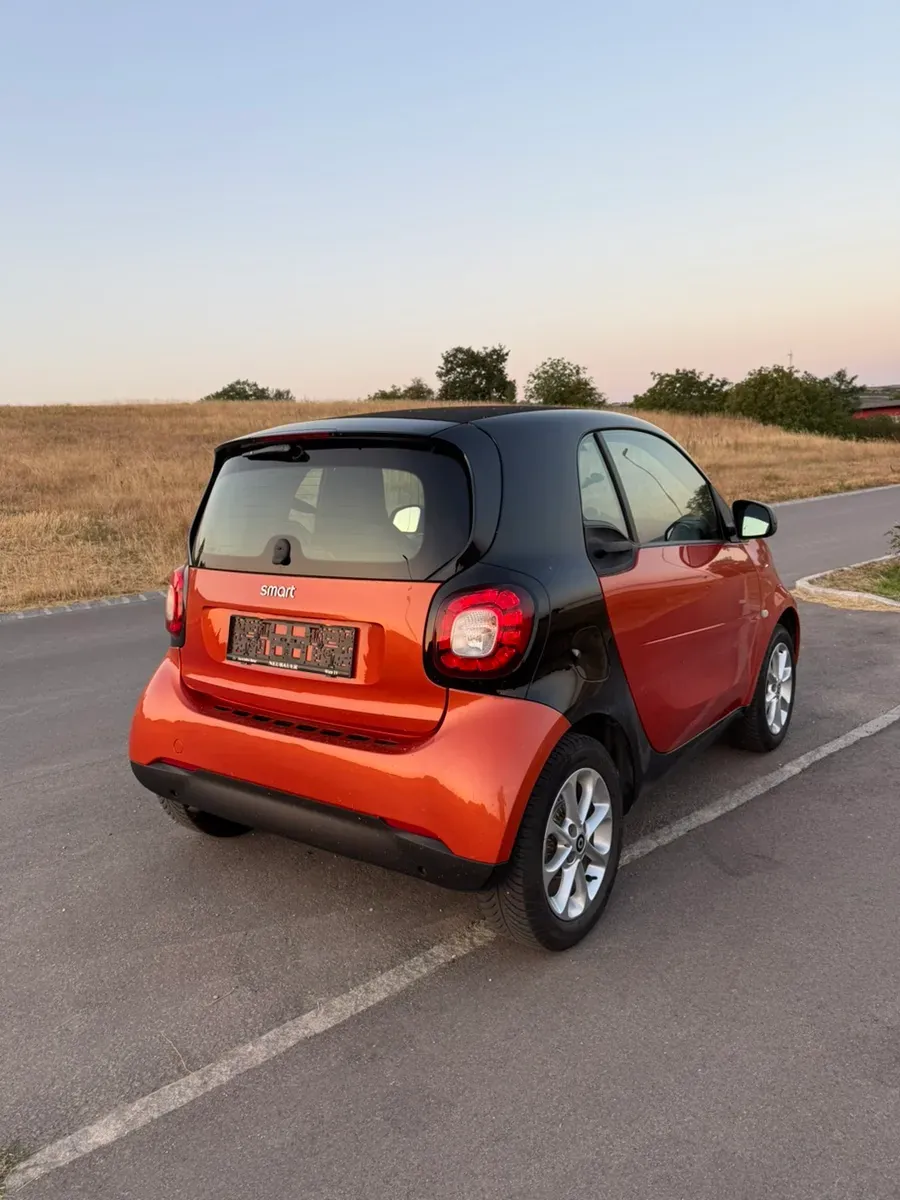 Smart Fortwo 2019 photo 3