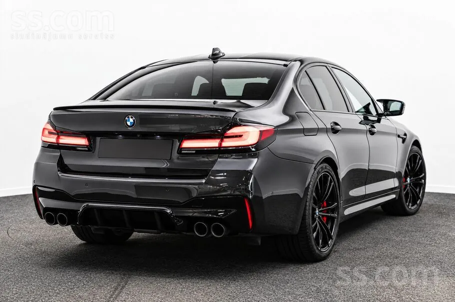 BMW M5 2022 photo 2