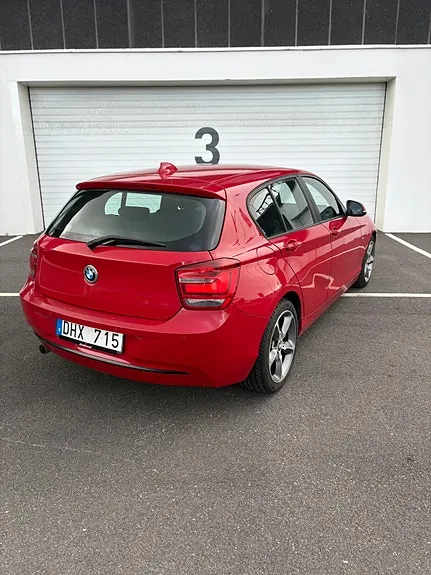 BMW 118D 2012 photo 3
