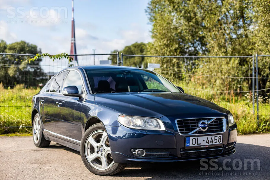 Volvo S80 2010 photo 2