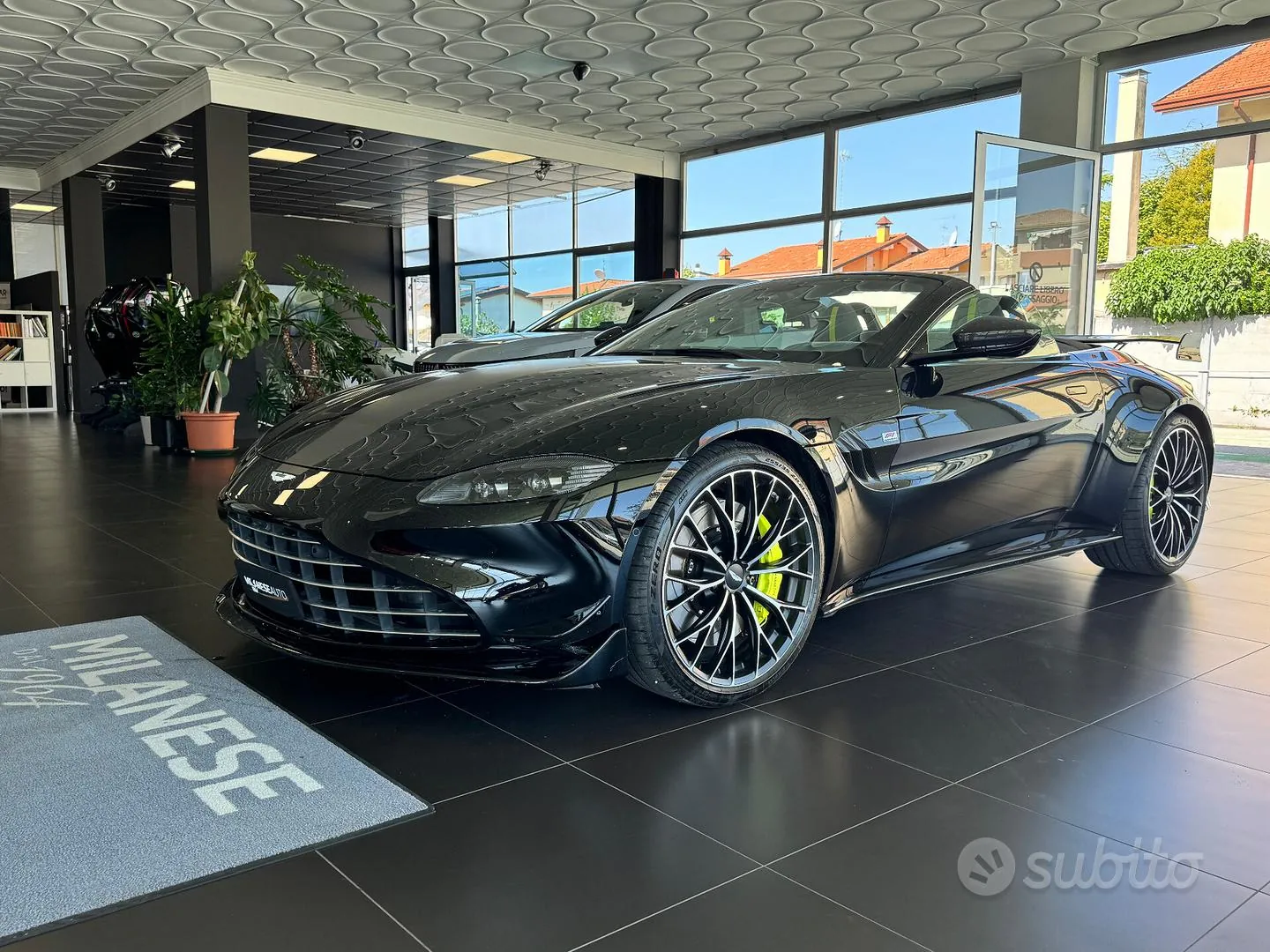 Aston Martin Vantage