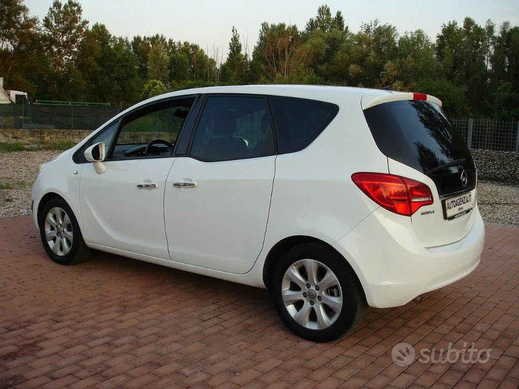 Opel Meriva 2010 photo 4