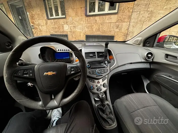 Chevrolet Aveo 2012 photo 5