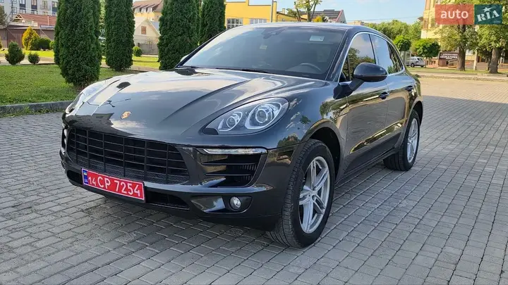 Porsche Macan