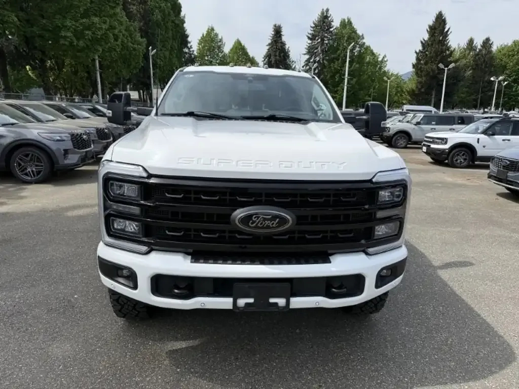 Ford F-350 Super Duty 2024 photo 2